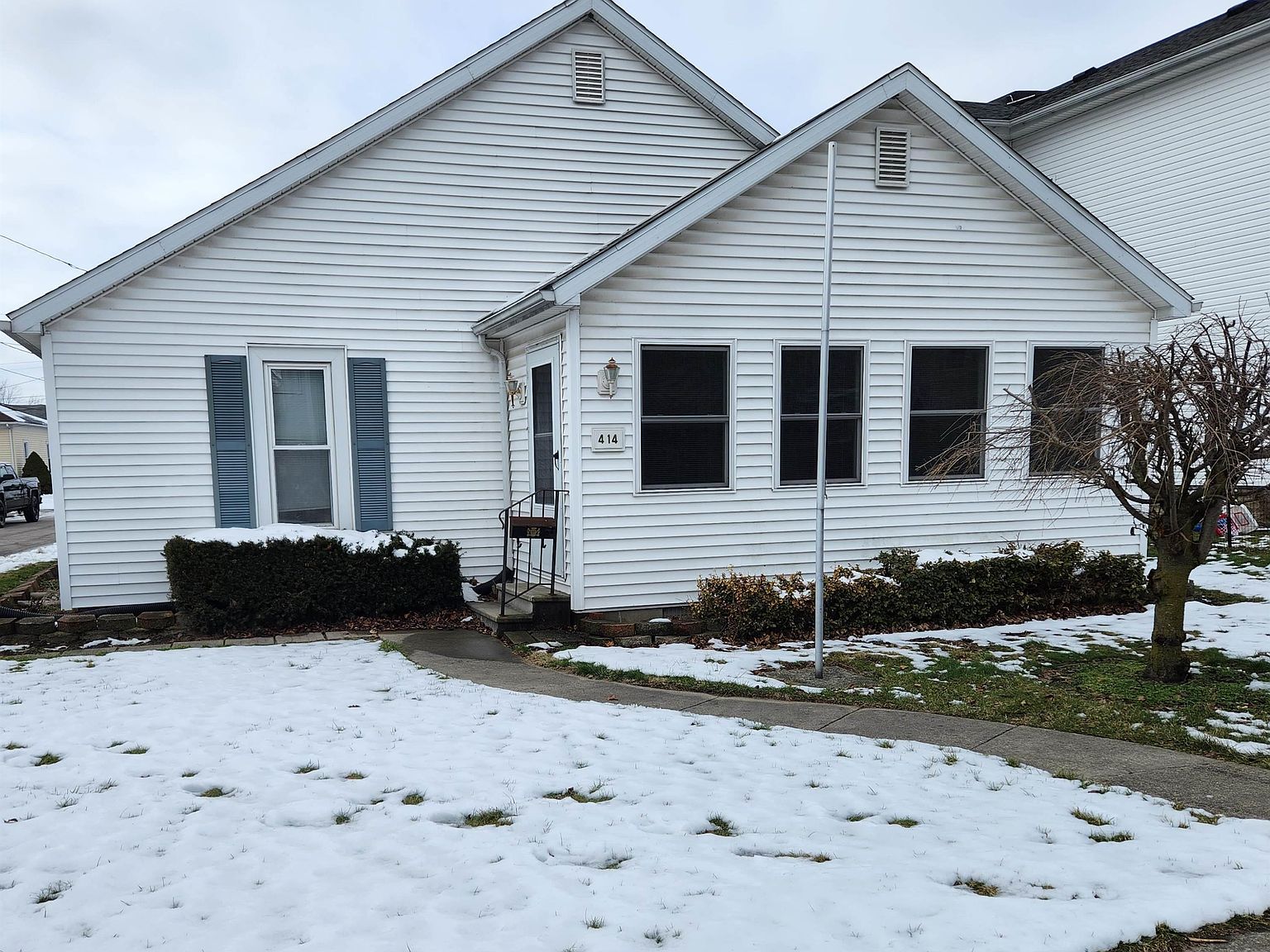 414 S State St, Kendallville, IN 46755 Zillow