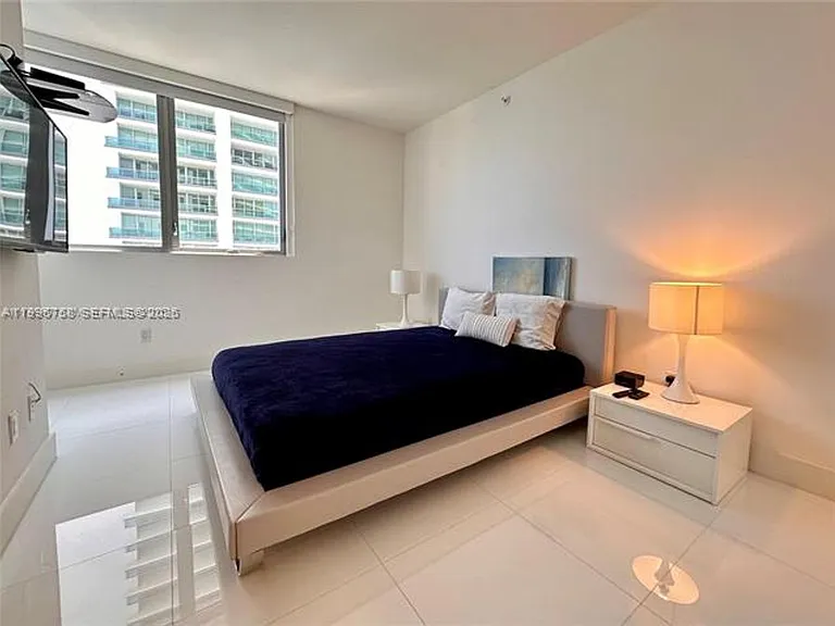 1300 Brickell Bay Dr #3206 — Photo 16