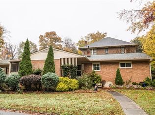 700 Brookside Dr, High Point, NC 27262