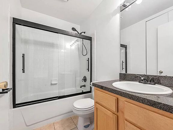5th image of Four Lakes Ave #1818