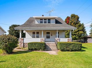 N9690 Van Dyne Rd, Van Dyne, WI 54979