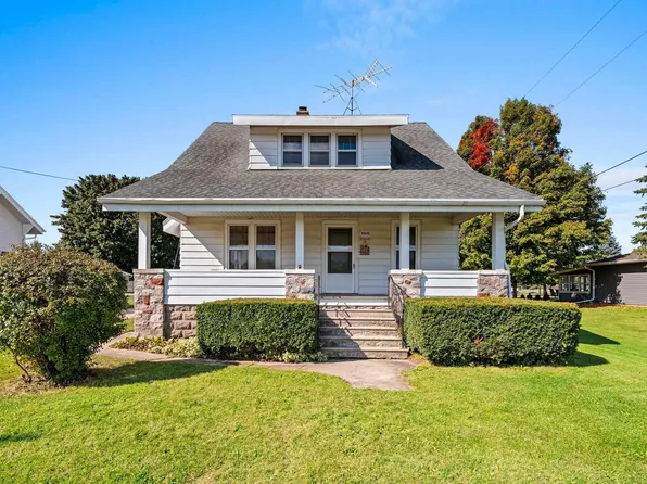 N9690 Van Dyne Rd, Van Dyne, WI 54979