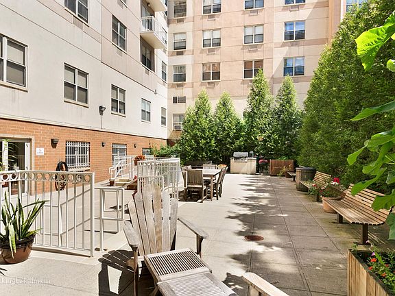 5th image of 1787 Madison Ave APT 305