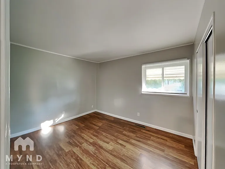 3049 Bluefield Dr — Photo 11