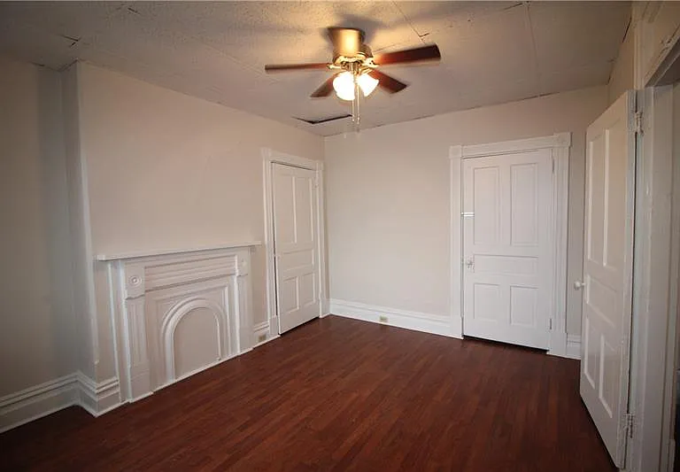 338 Ella St — Photo 8