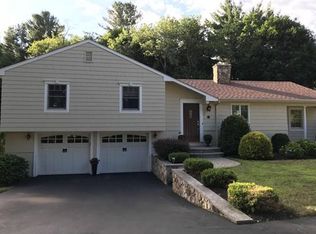 6 Richards Rd, Lynnfield, MA 01940