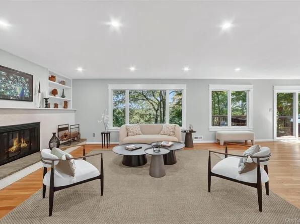 20 Summit Ter, Dobbs Ferry, NY 10522