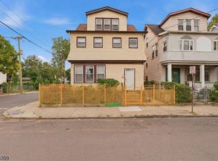 74 Smith St, Newark, NJ 07106