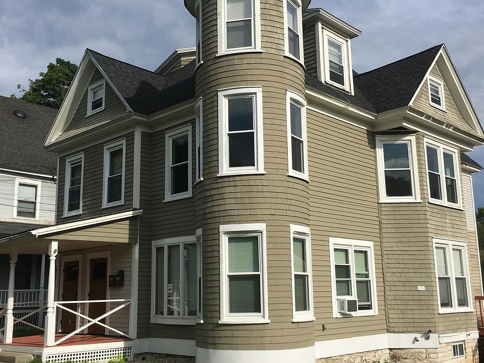 2nd image of 70 Franklin St #A