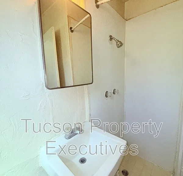 1435 E Benson Hwy #15 — Photo 9