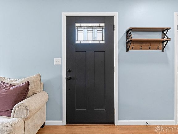 3rd image of 174 Bradley Dr