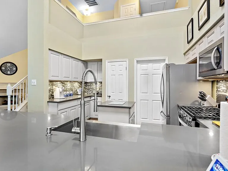 8203 Miller Falls Dr — Photo 16