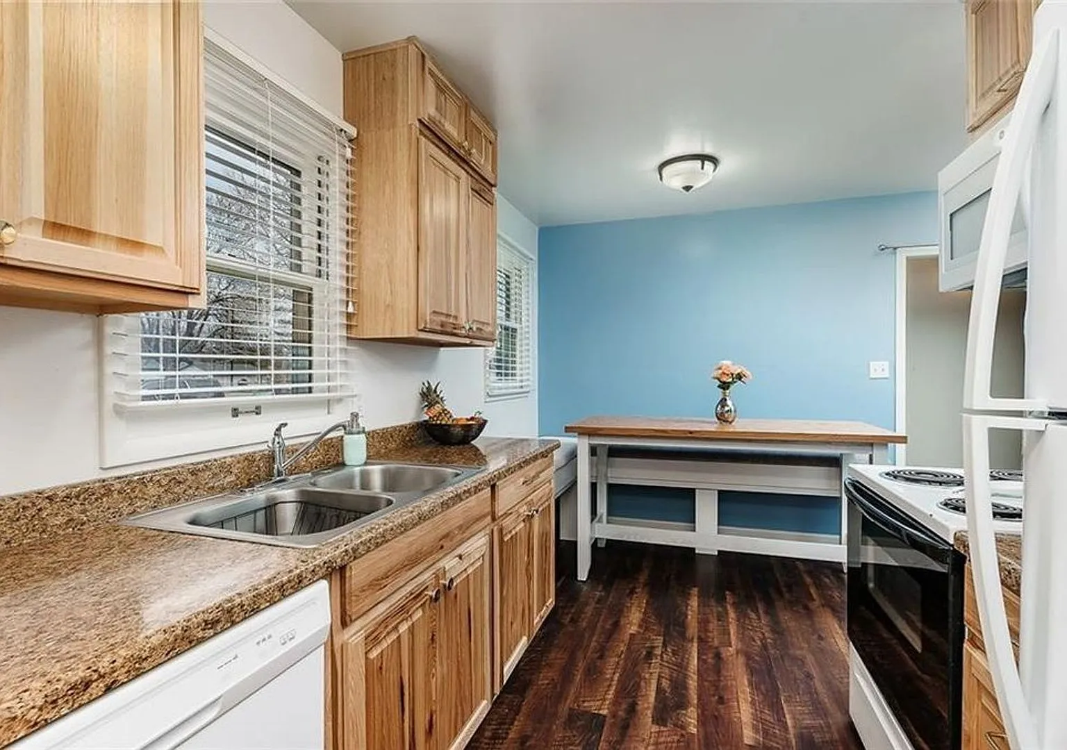 2 Bedroom House on West End — Photo 3