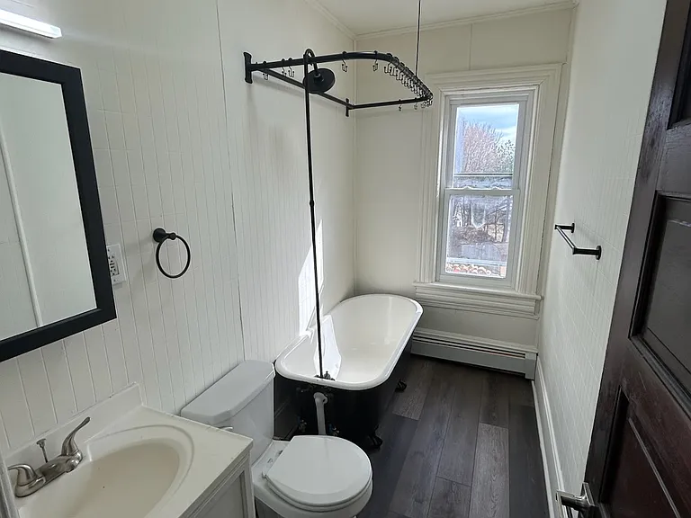 709 Beacon St #A — Photo 6