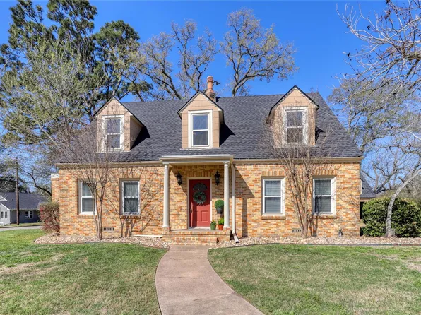 252 S Bell St, Bellville, TX 77418