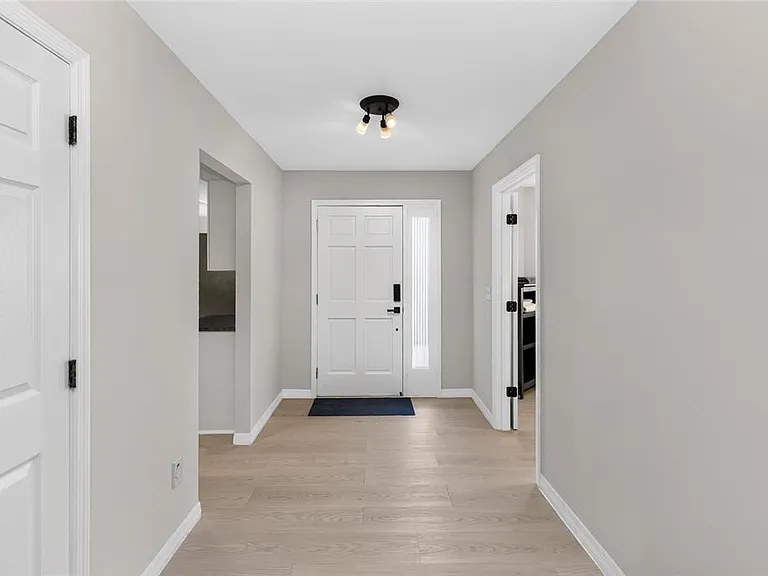 172 Deer Lake Cir — Photo 13