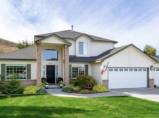 2199 Morency Dr, Richland, WA