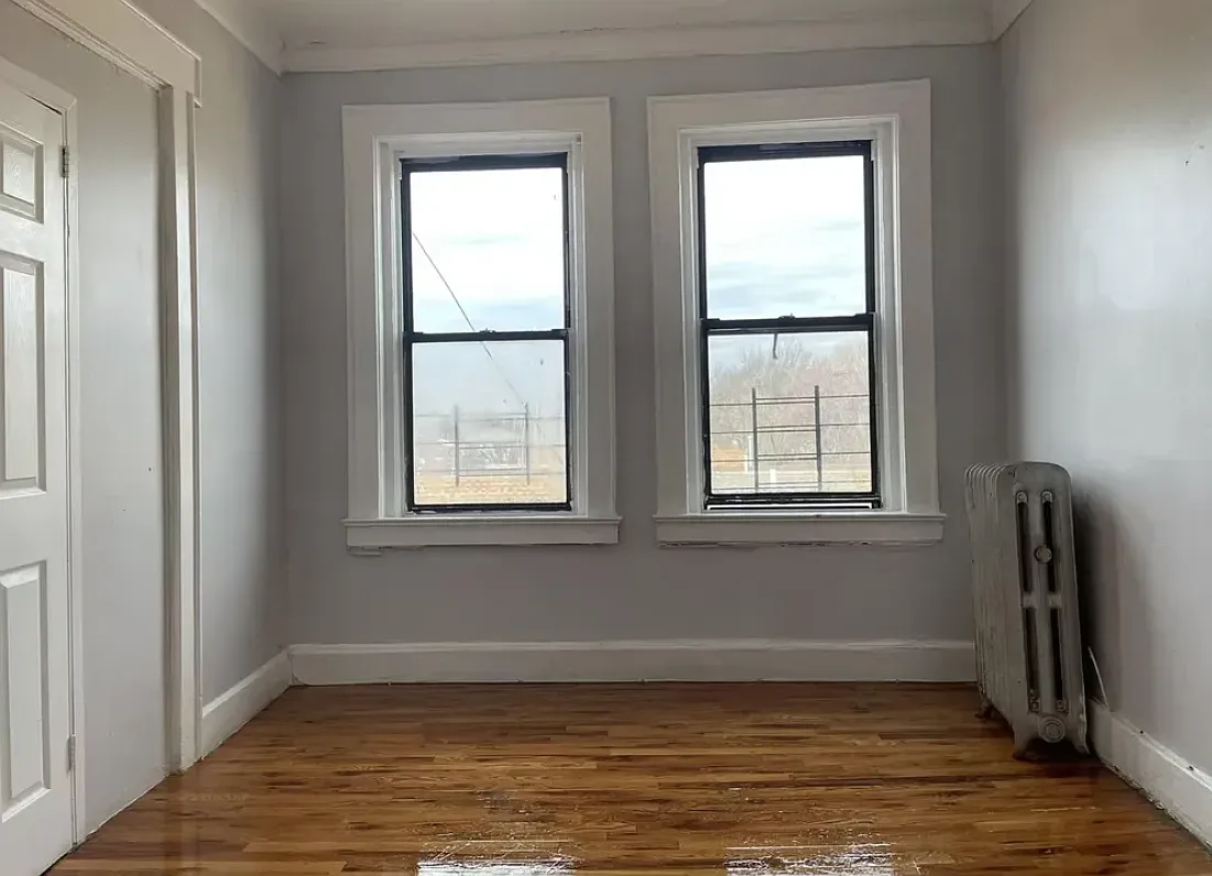 329 Park Ave, Newark — Photo 4