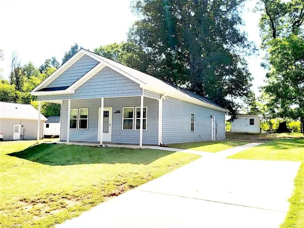 1014 Sharpe Ave, Eden, NC 27288