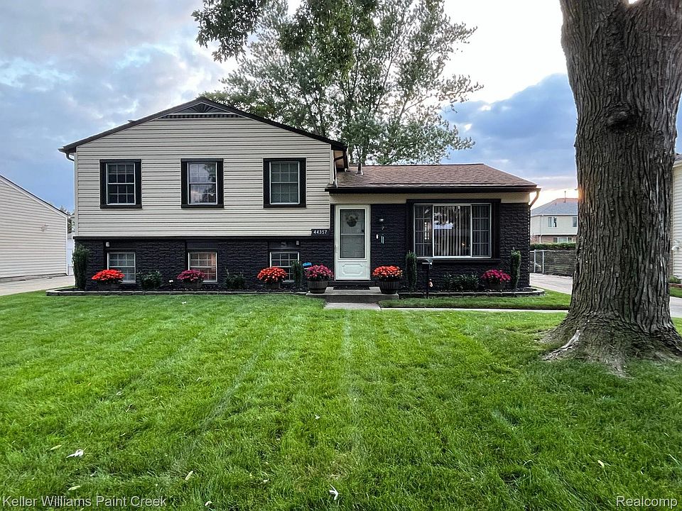1st image of 44357 Whithorn Dr