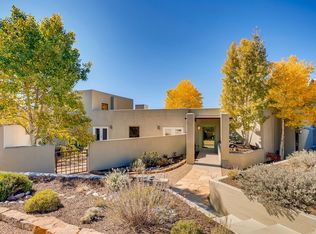 1104 Mansion Ridge Rd, Santa Fe, NM 87501