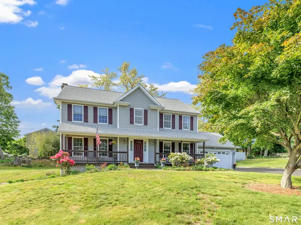 11 Jeanetti Drive, Derby, CT 06418