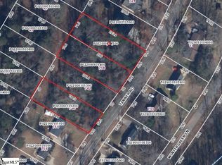 734 Tanner Rd, Taylors, SC 29687