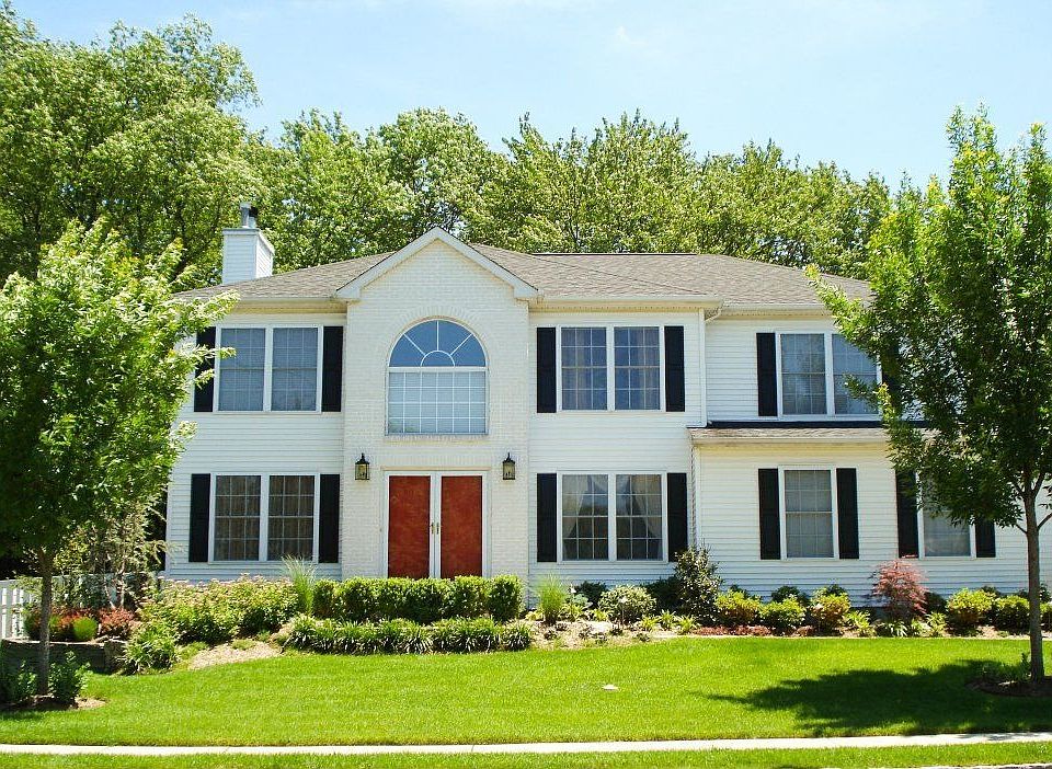 For Sale: 701 Gettysburg Place, Paramus, NJ 07652
