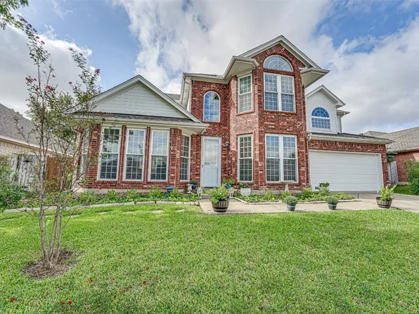 5 Zachary Ct, Mansfield, TX 76063