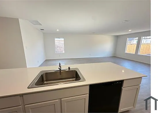 1528 Van Gogh Dr #1 — Photo 4