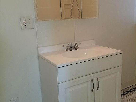 5th image of 6289 Bartmer Ave #A