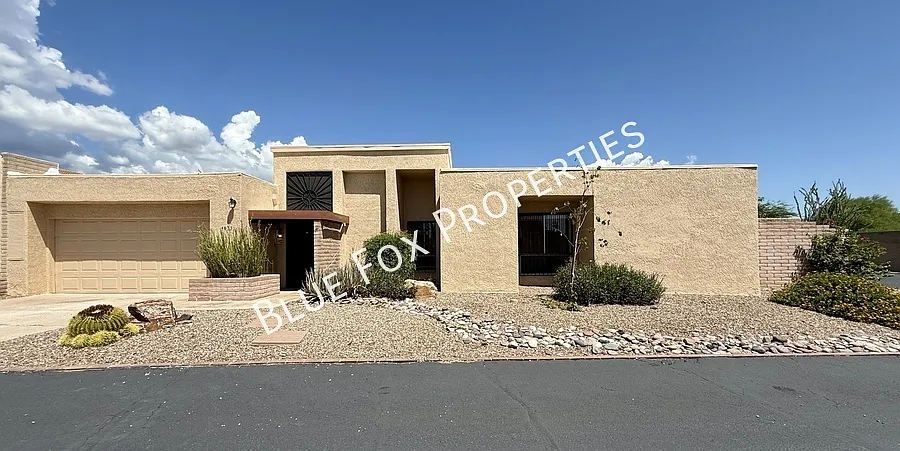 4635 E Camino Rosa