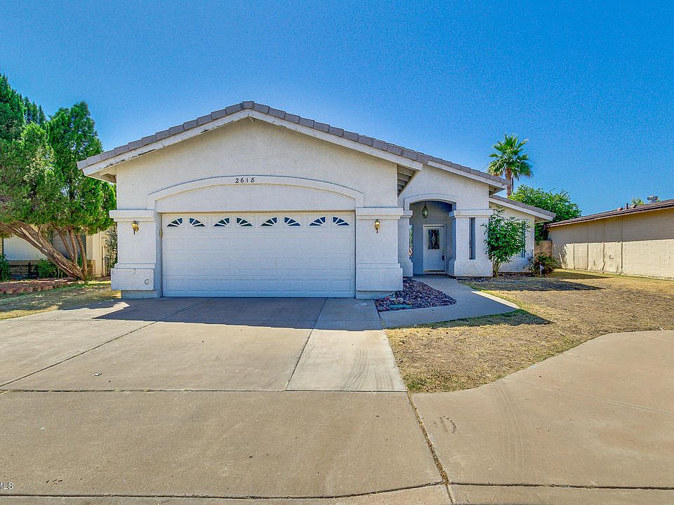 1st image of 2618 W Isabella Ave