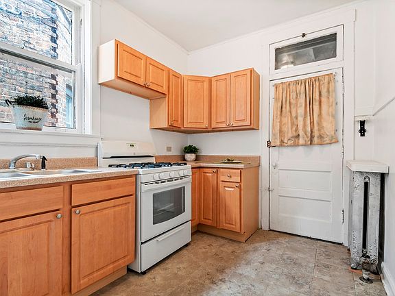 4th image of 5454 S Kimbark Ave APT 3W