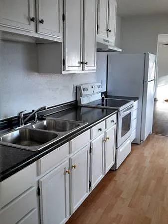 1407 Milwaukee St — Photo 3