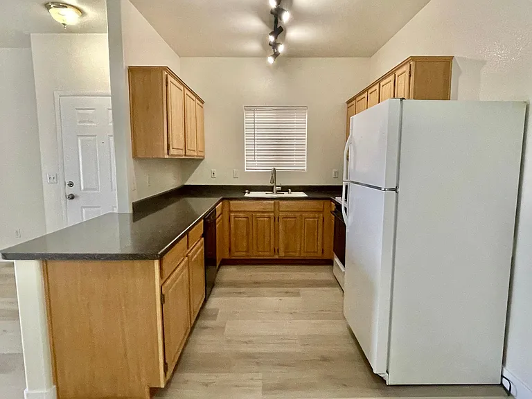 5650 E Sahara Ave #2051 — Photo 7