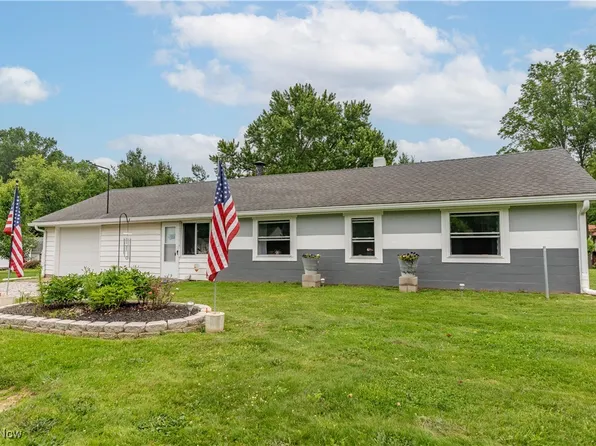 3289 Mayfair Rd, Akron, OH 44312