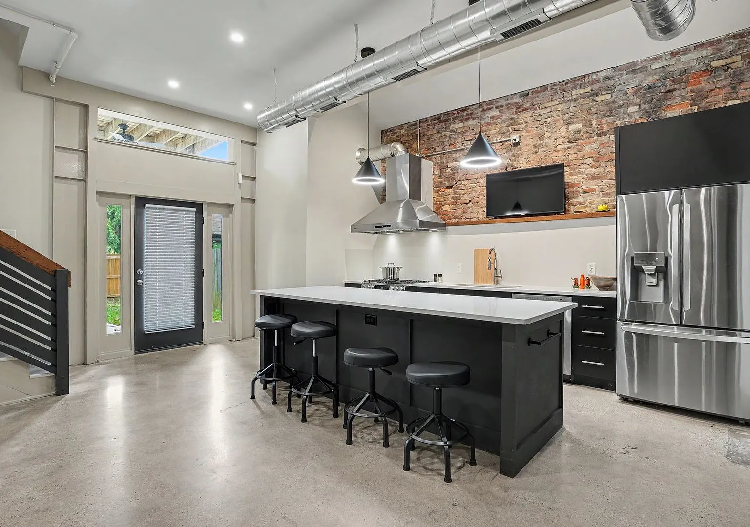 Modern 3-Story Smoketown Home Near Logan Street Market — Photo 1