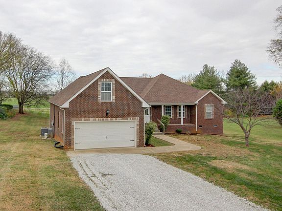 3rd image of 45 Angela Ln