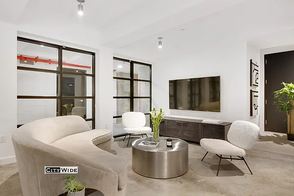 Rented by City Wide Apartments | media 11