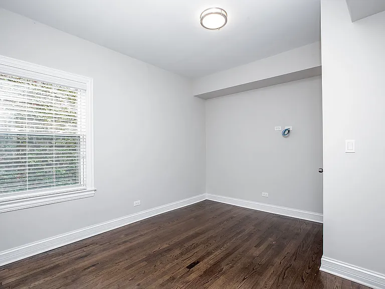 2648 W Lunt Ave #3 — Photo 11