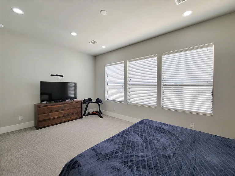 5709 Larkin St #A — Photo 40