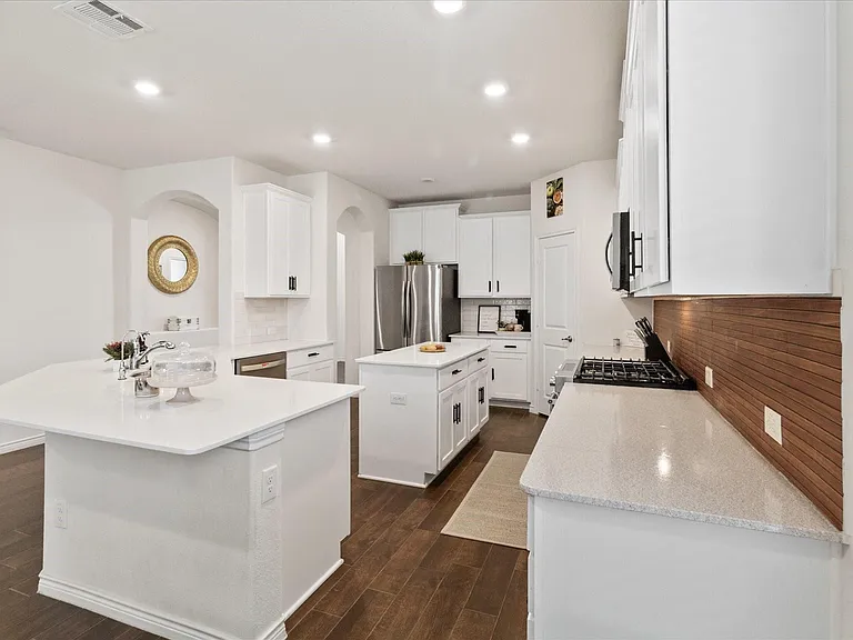 2919 Jasper Trl — Photo 8