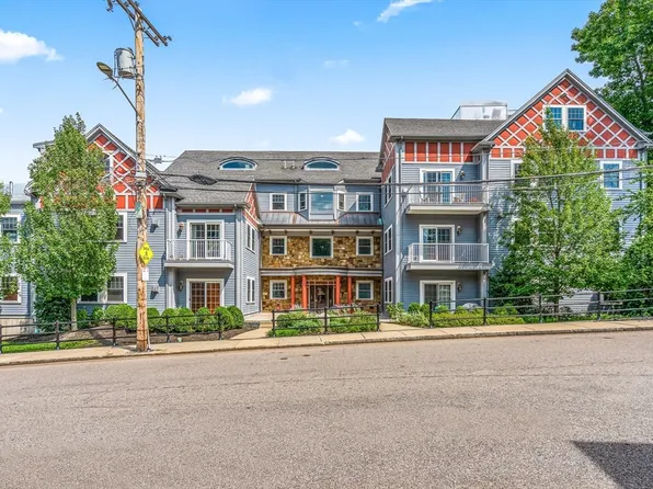 224 Florence St APT 7, Roslindale, MA 02131