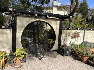 330 Bridge Rd, Hillsborough, CA 94010