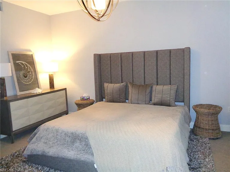575 El Camino Real #6 — Photo 19