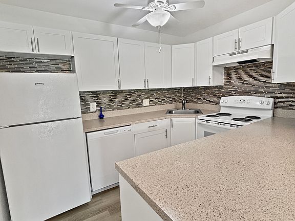 3rd image of 5993 La Pinata Blvd APT C-2