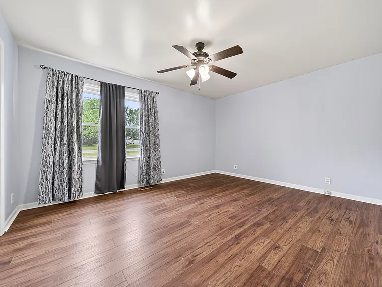 3918 Ashley Dr — Photo 22