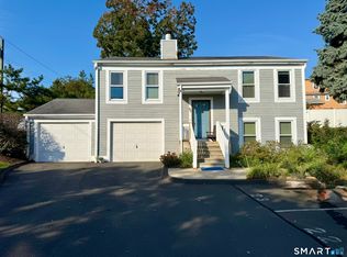 Riverplace, New Haven, CT 06513