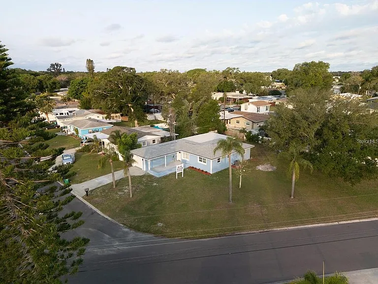 10341 Kumquat Ln — Photo 4